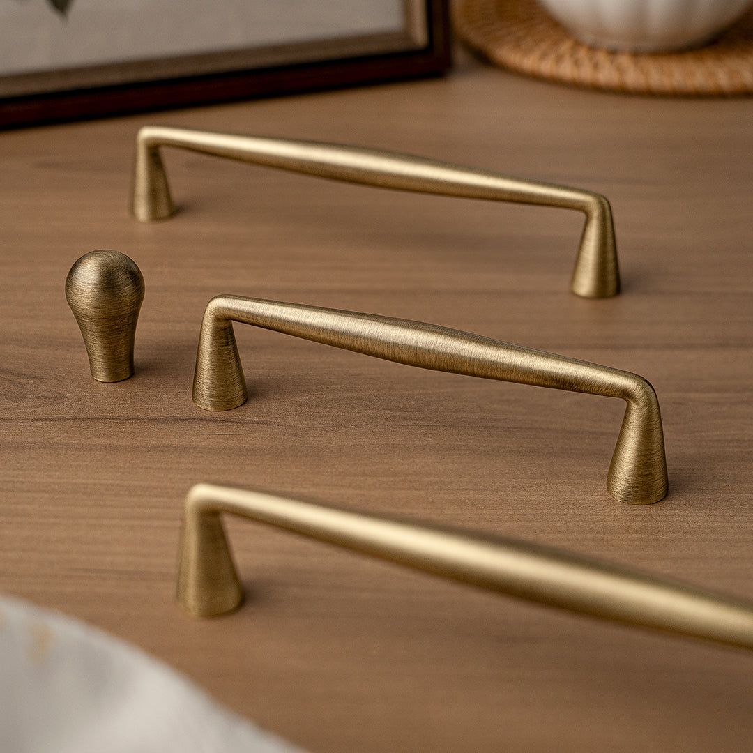 Fluted Brass Handle