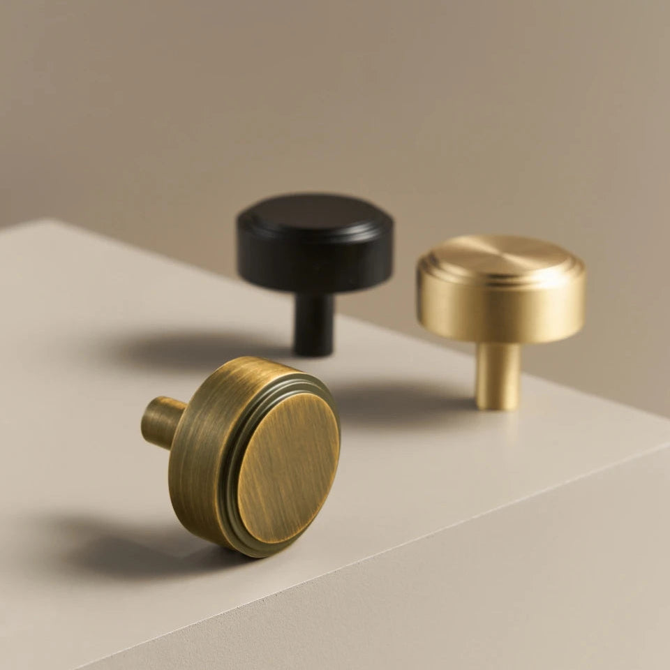 Forma Brass Cabinet Handle & Knob - Antique Brass