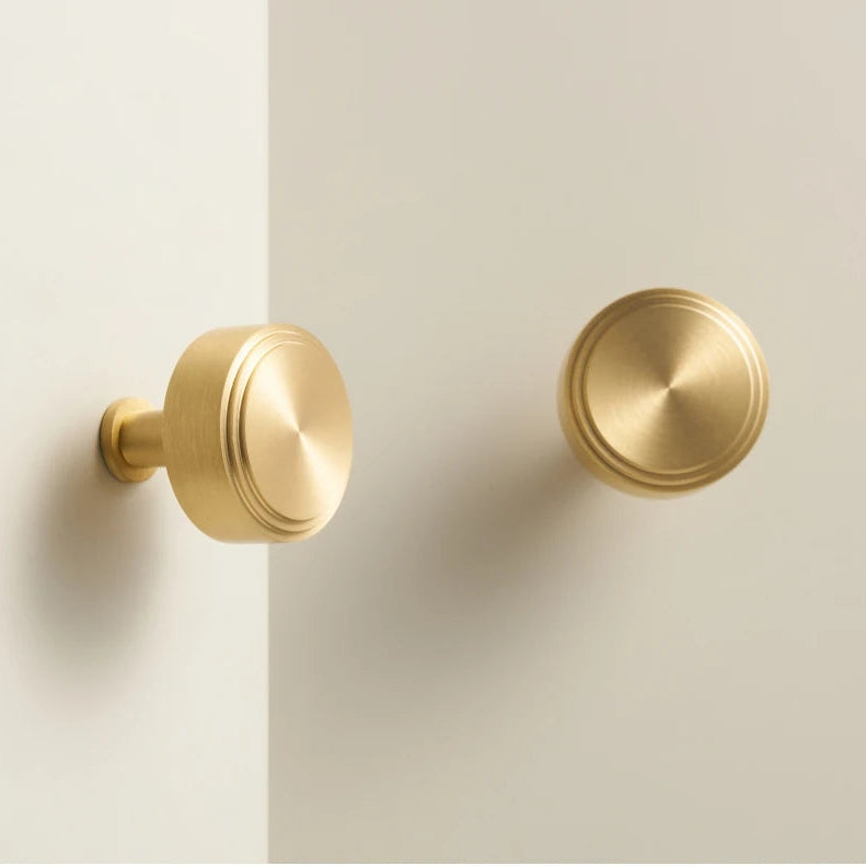 Forma Brass Cabinet Handle & Knob - Matte Brass