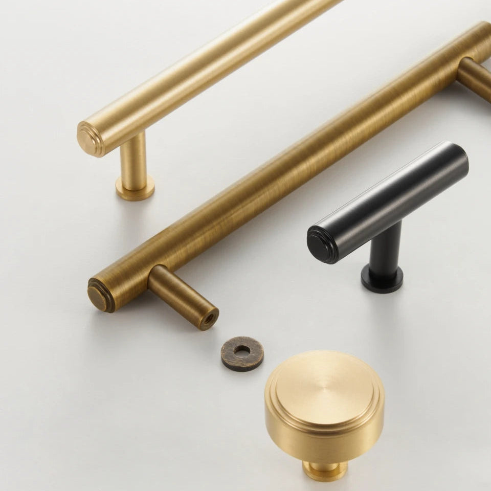 Forma Brass Cabinet Handle & Knob - Antique Brass