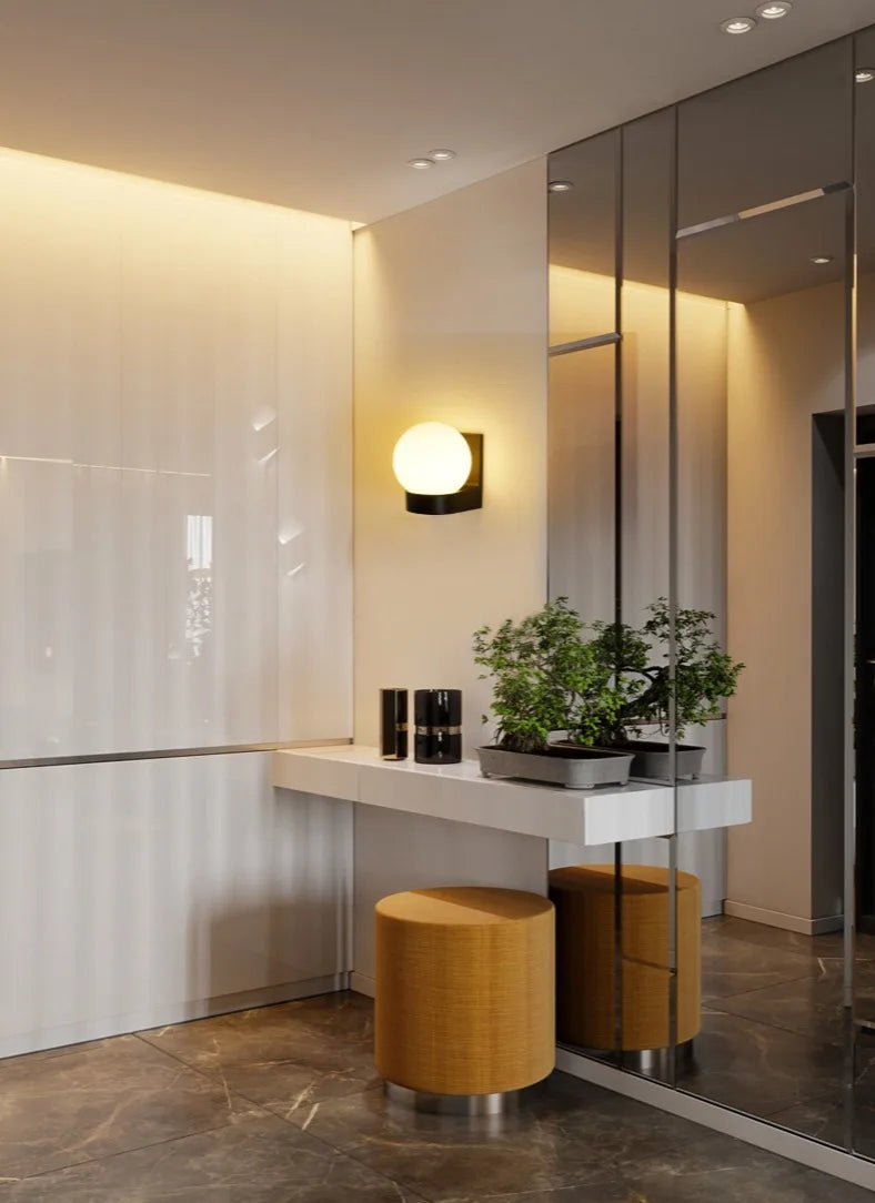 Outdoor Round Black Base Wall Light