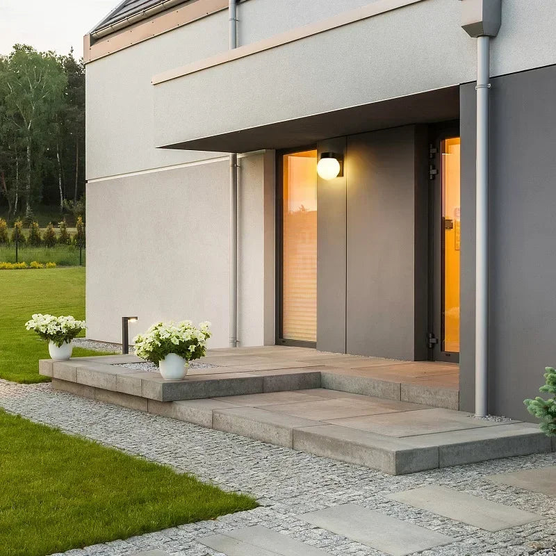 Outdoor Round Black Base Wall Light